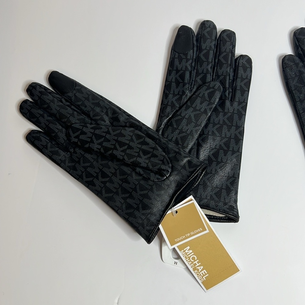 Michael Kors leather woman gloves size Medium